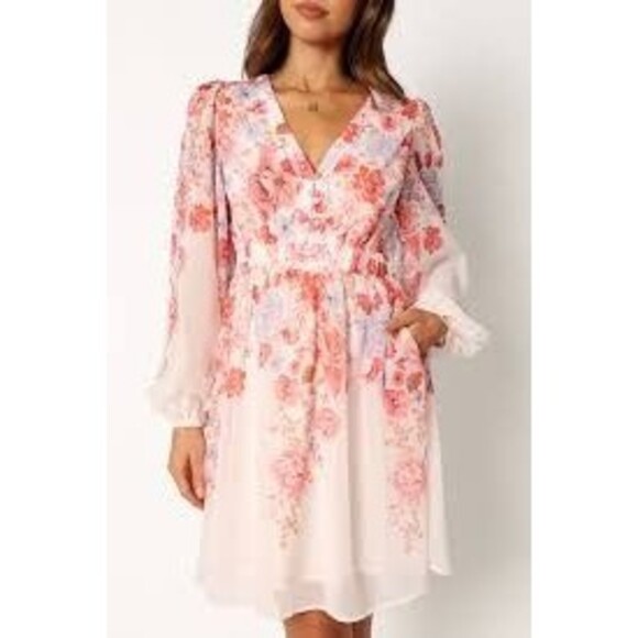 Petal & Pup Dresses & Skirts - Petal & Pup Hattie Floral Print Long Sleeve Dress - Womens XL - NEW
